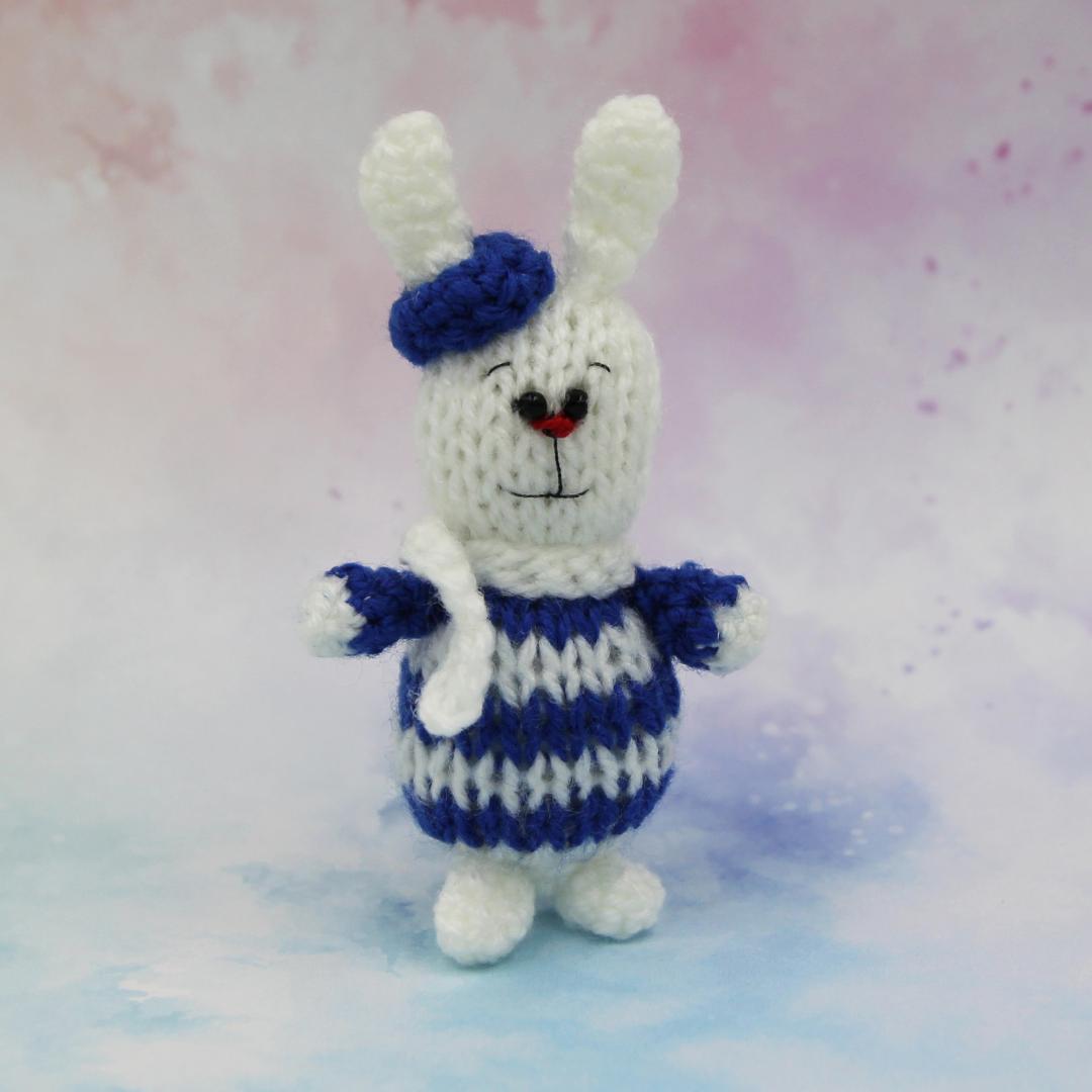 Вязаная игрушка Зайчик-Матрос 9 см