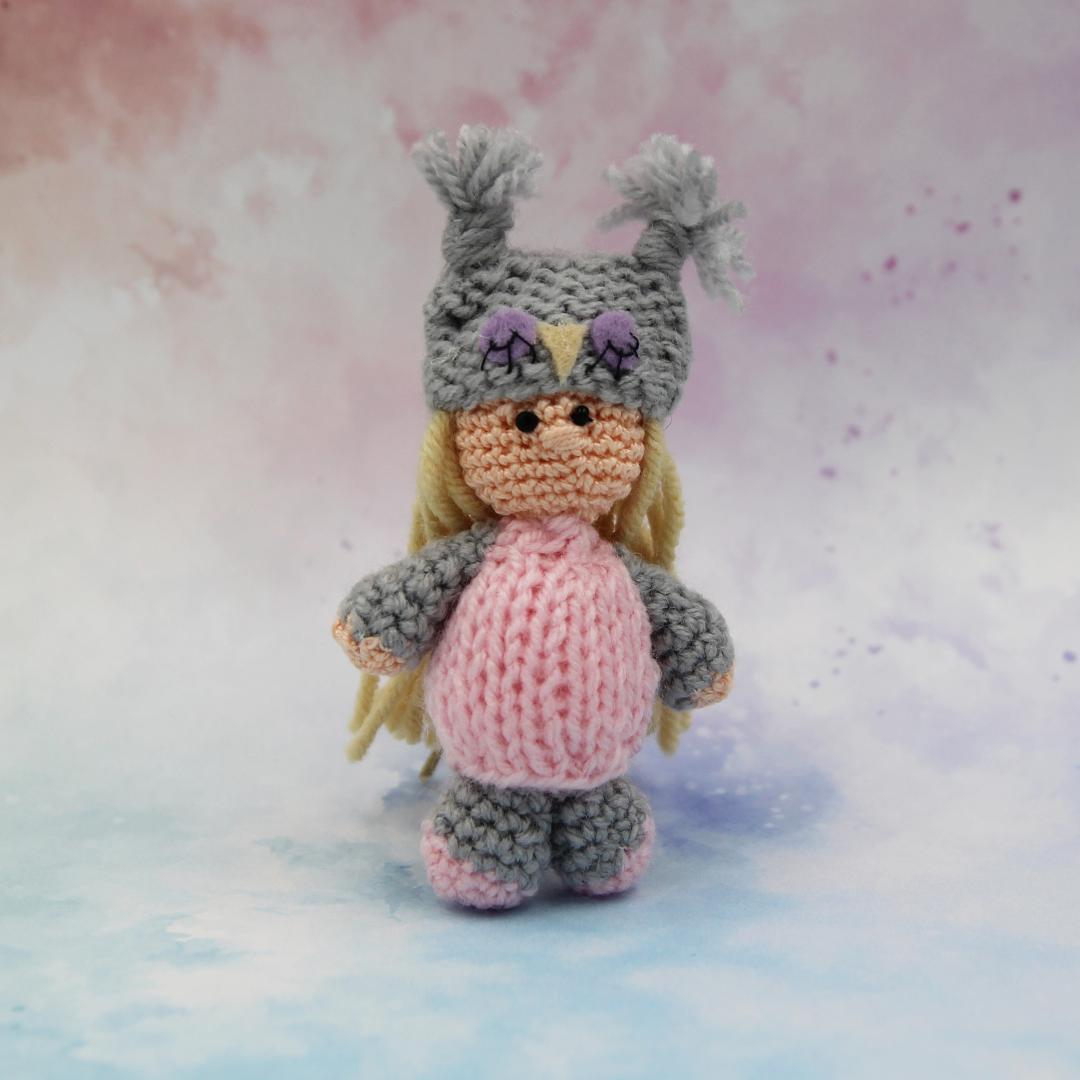 Вязаная игрушка Куколка-сова 8 см