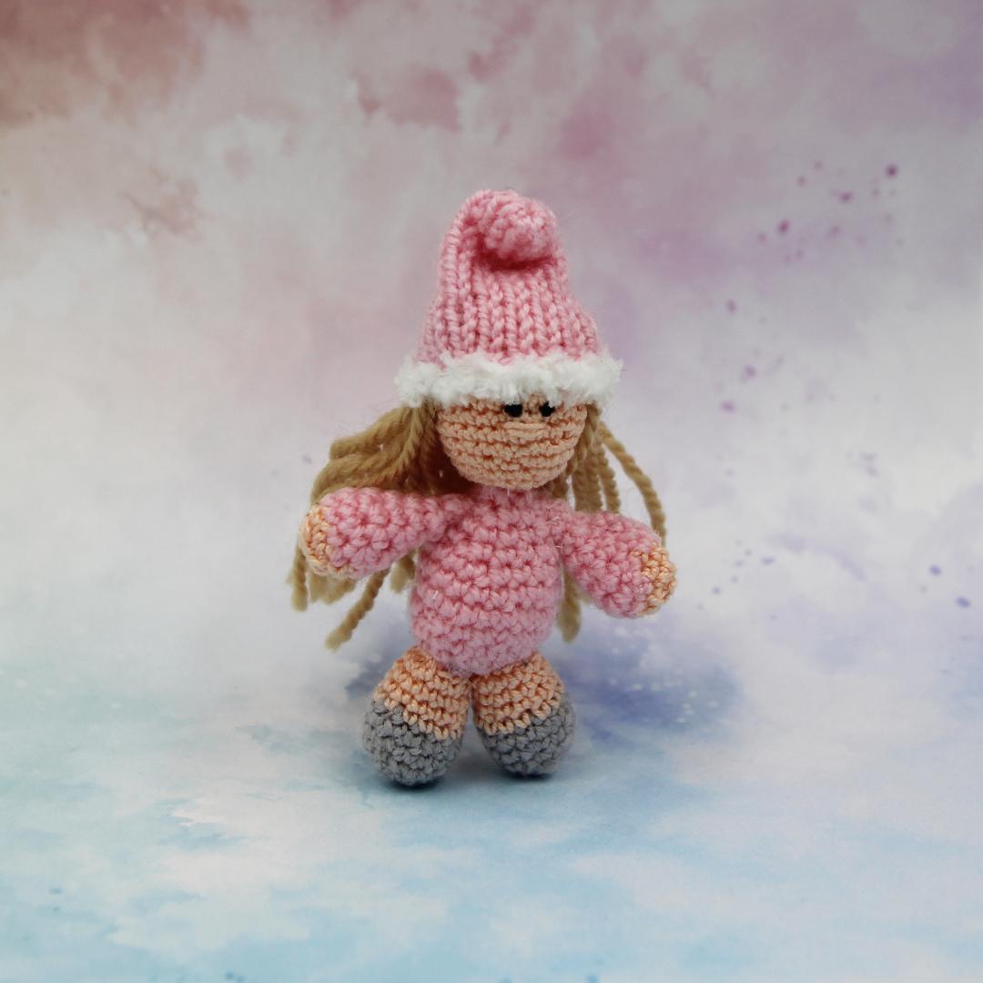 Вязаная игрушка Куколка в Розовом 8 см