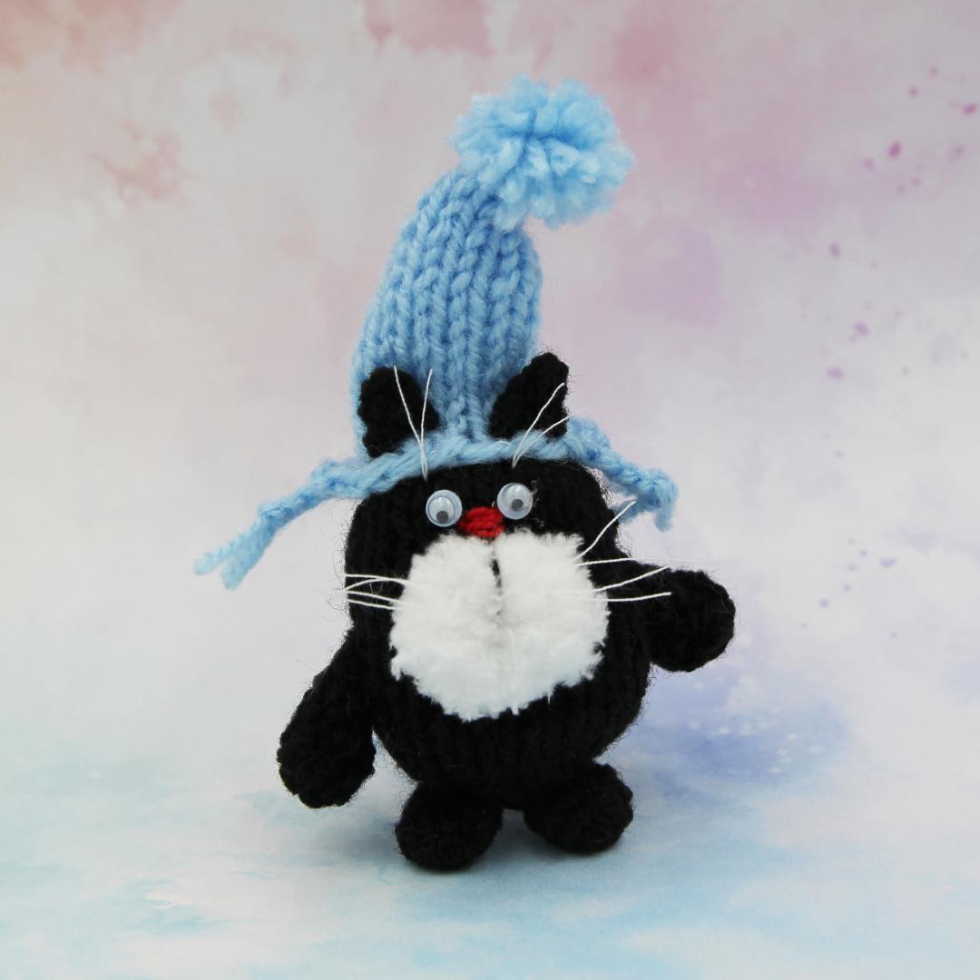 Вязаная игрушка Черный Котик 10 см