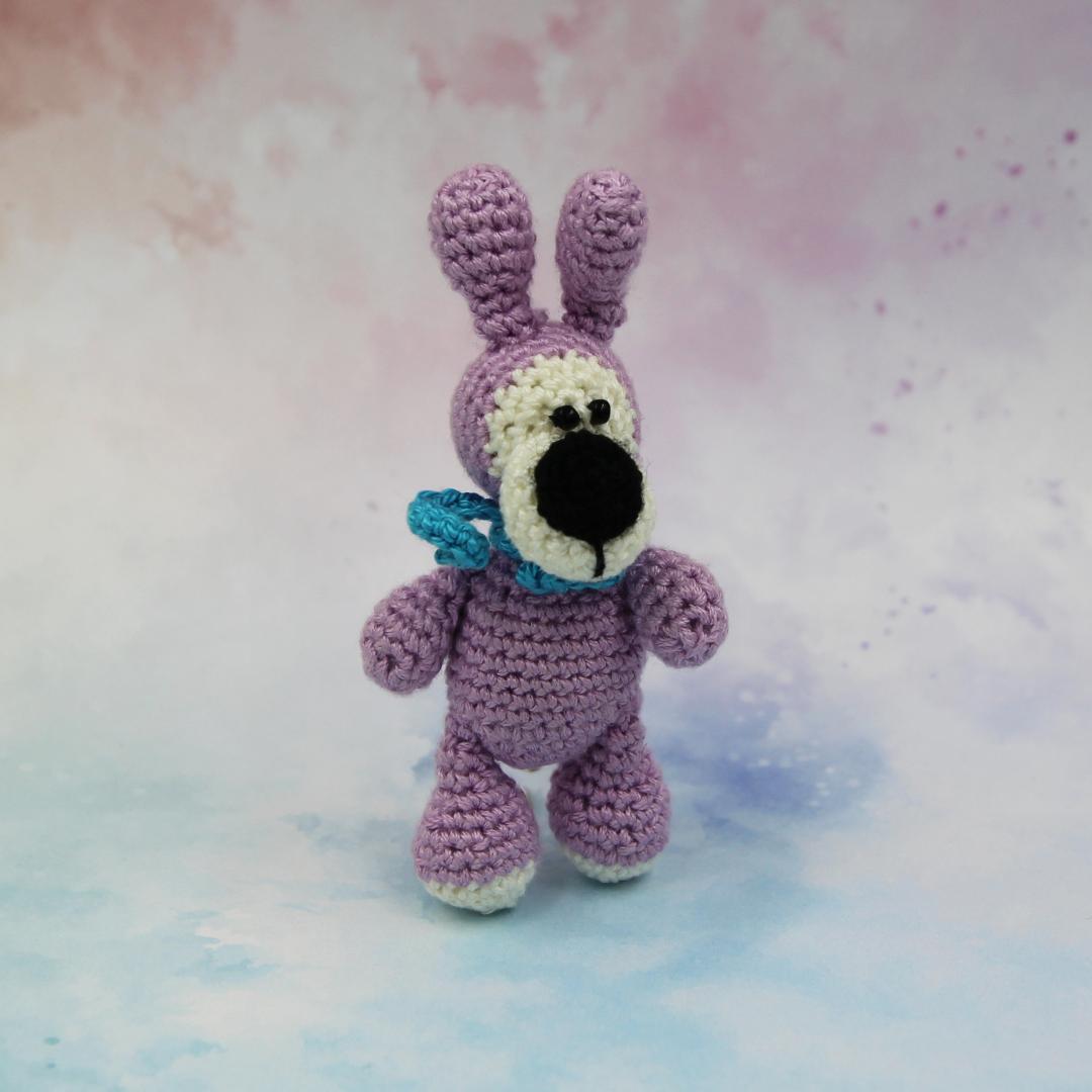 Вязаная игрушка Сиреневая Собачка 9 см