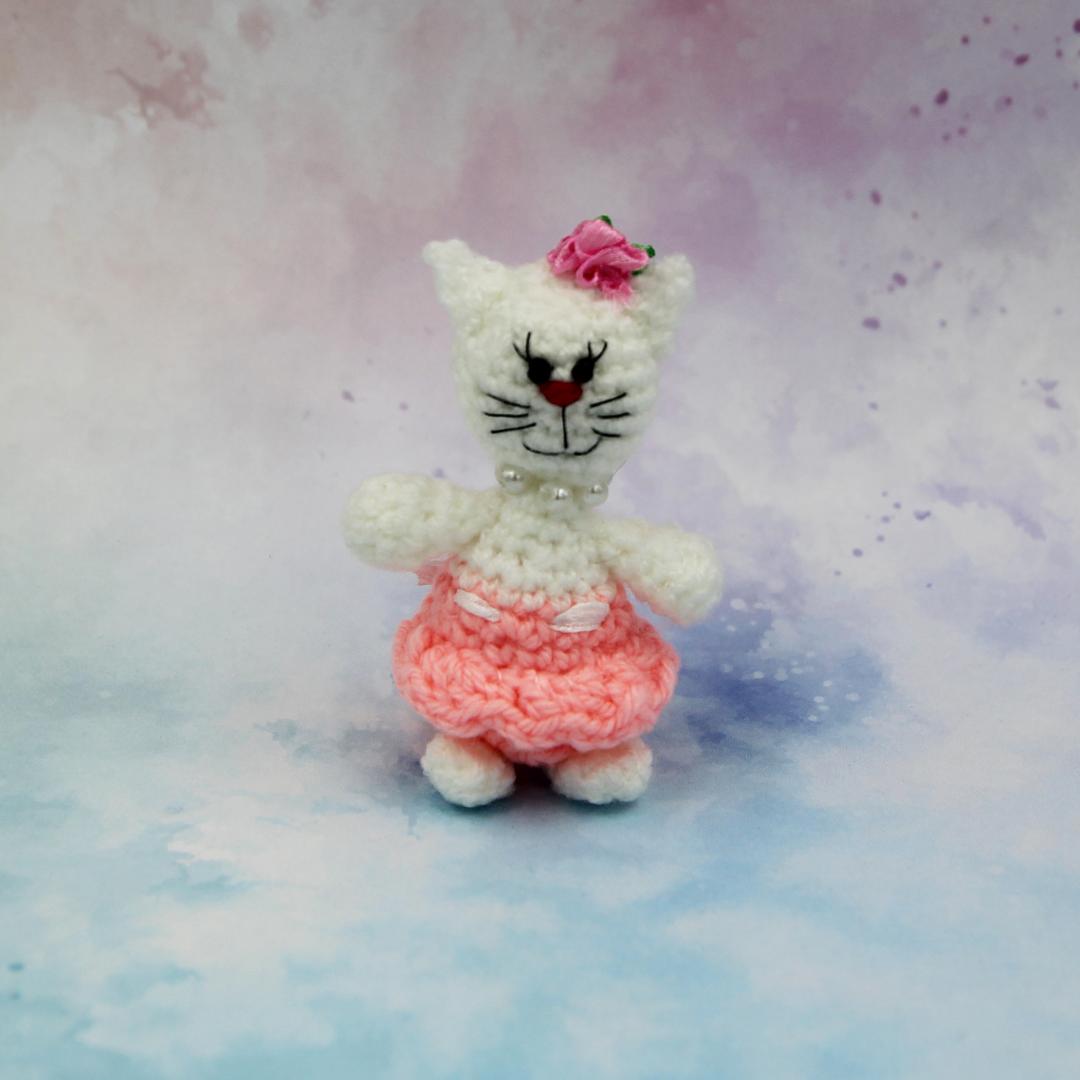 Вязаная игрушка Кошечка в Розовой Юбке 7 см